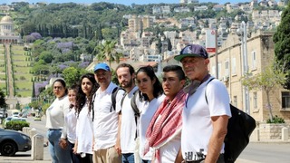 סטודנטים ערבים ויהודים במרכז לחינוך ויצו בחיפה