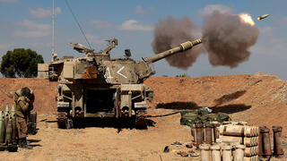  חיילים ישראלים יורים