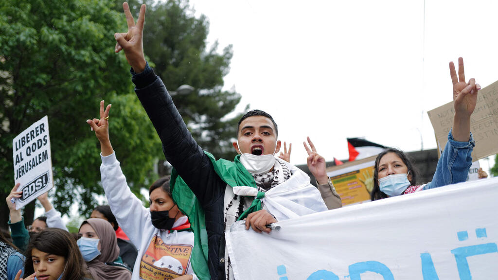 Парижане с приятными лицами требуют освободить Аль-Кудс 