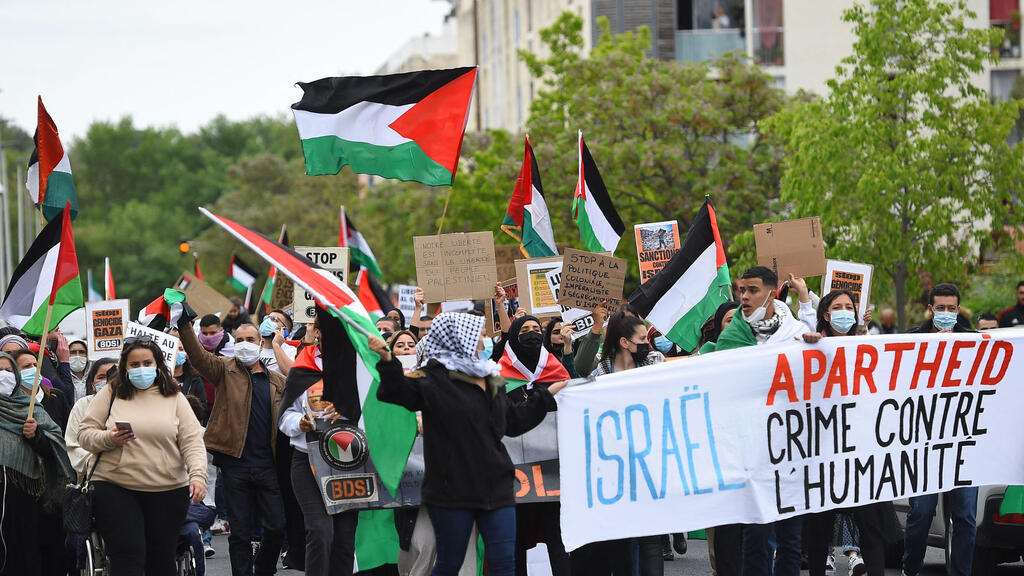 В Париже не мелочатся и обвиняют Израиль в апартеиде и преступлениях против человечности 