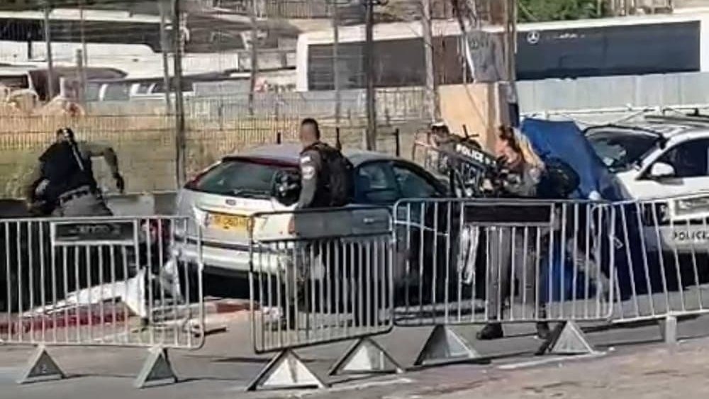 חשד לפיגוע דריסה בשכונת שייח ג'ראח בירושלים