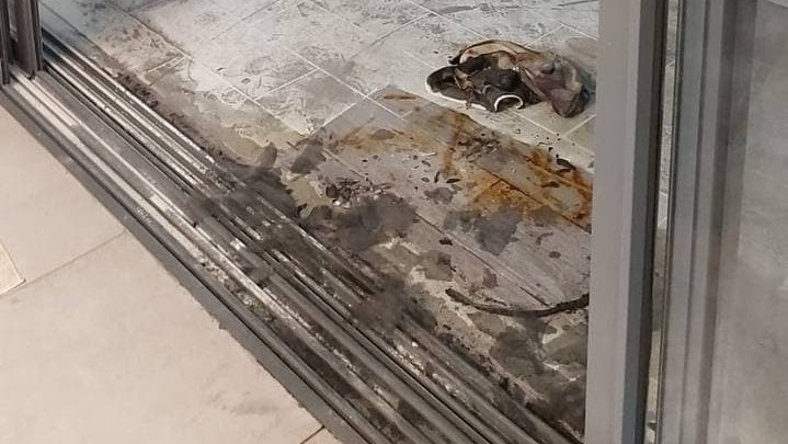 הדירה שלעברה הושלך בקבוק תבערה בלוד אחרי הכיבוי