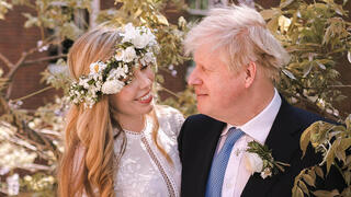בוריס ג'ונסון קארי סימונדס חתונה התחתנו ב טקס חשאי לונדון בריטניה