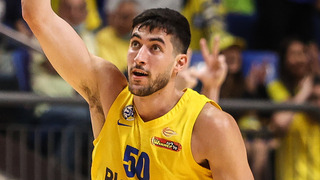 יובל זוסמן חוגג