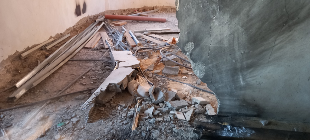 Ynet Arab affairs correspondent Hassan Shaalan's ravaged Baqa al-Gharbiyye home after an explosive device planted by masked assailants detonated