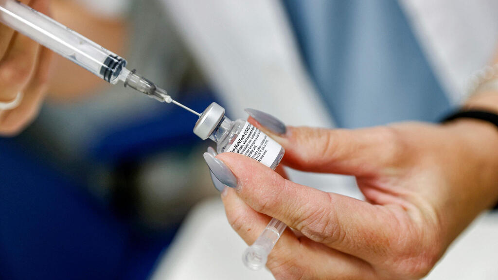 Фото: AFP חיסוני קורונה בתל אביב