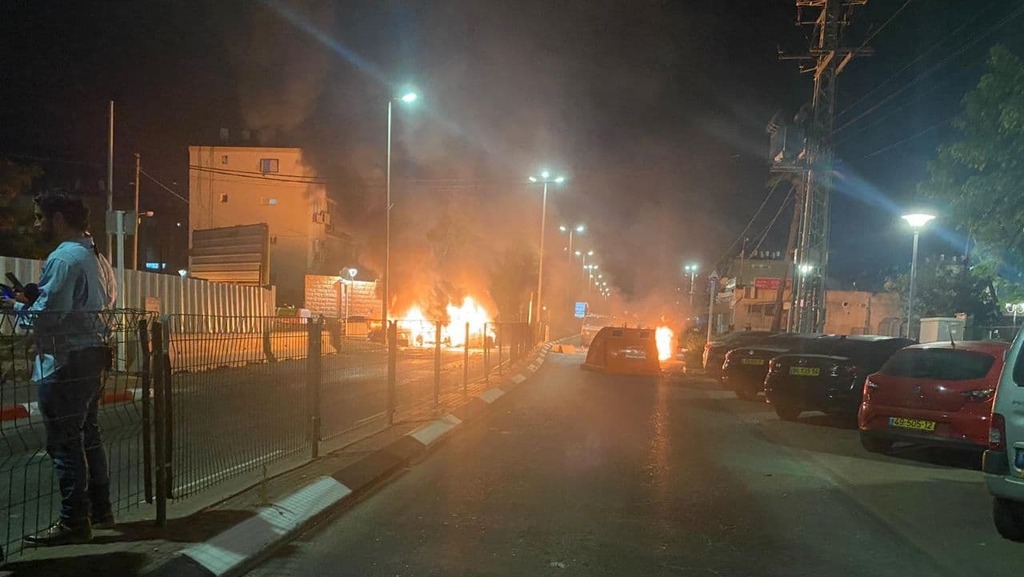 רכבו של מור ג'נאשווילי אשר הוצת בעכו