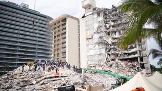 משלחת פיקוד העורף בחילוץ מהריסות קריסת הבניין במיאמי