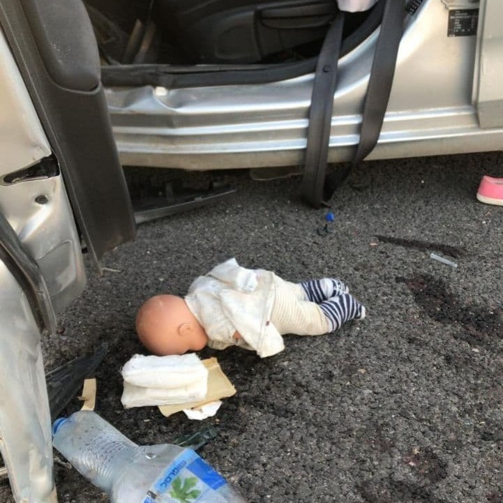 בובה בזירת תאונת הדרכים בעמק יזרעאל