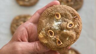 בלי מיקסר: עוגיות מושלמות עם מרציפן שוקולד לבן