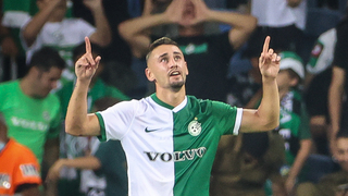 עומר אצילי חוגג