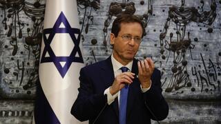 טקס מסירת נס הנשיא בין ראובן ריבלין ליצחק הרצוג בבית הנשיא