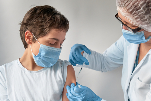 подросток вакцинация прививка дети 