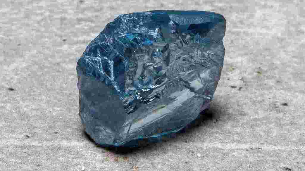 Голубой алмаз 40 карат