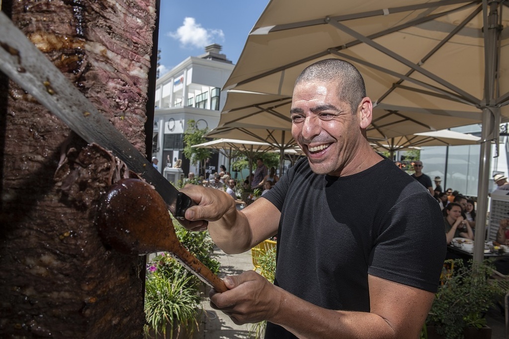 Yossi Shitrit with his giant doner stand 
