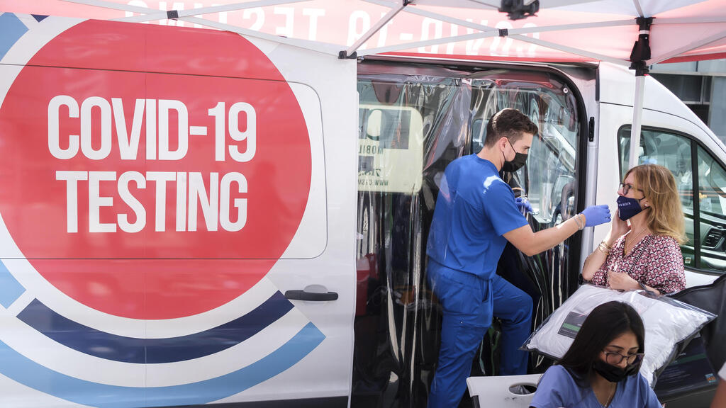 בדיקות קורונה בניו יורק