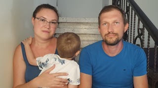 מקסים, יוליה ובנם