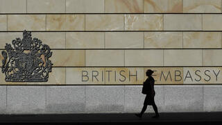 גרמניה ברלין שגרירות בריטניה פרשת ריגול מרגל נעצר