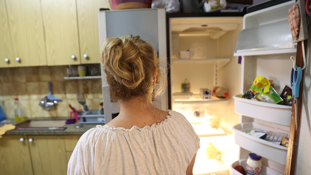 Чем кормить детей? (Фото: Амит Шааби) אסתר שם בדוי