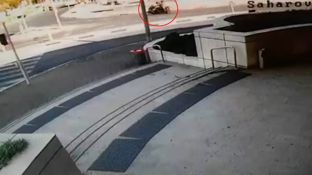 תיעוד הירי מחוץ לקניון הזהב בראשון לציון