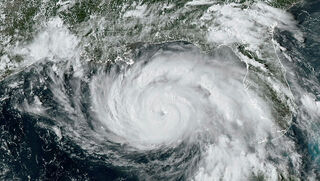 ארה"ב סופת הוריקן איידה עומדת לפגוע ב לואיזיאנה