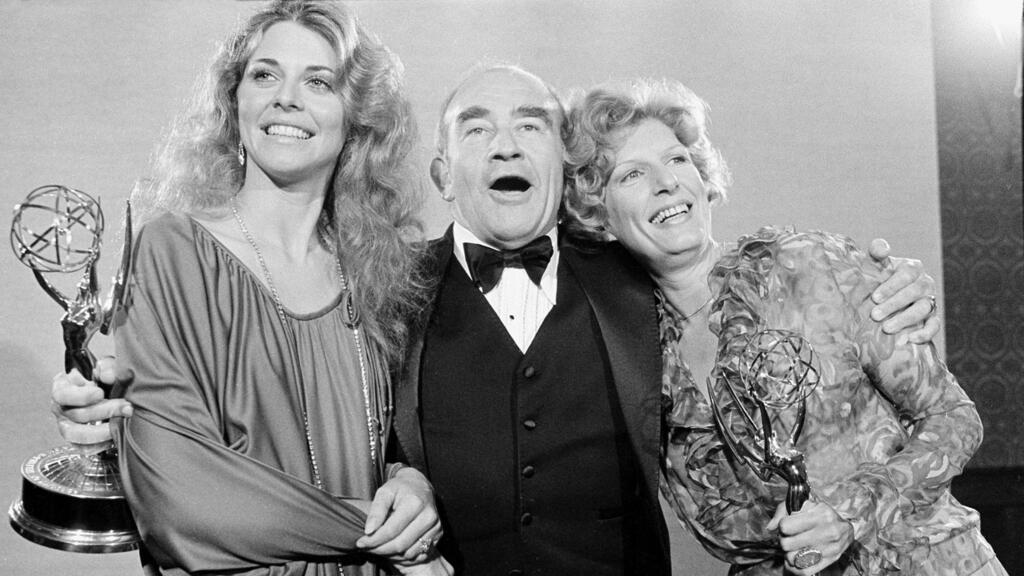 n this Sept.17, 1978, file photo, Lindsay Wagner, left, Ed Asner, center, and Nancy Marchand pose at the 30th annual Primetime Emmy Awards at the Pasadena Civic Auditorium, in Pasadena,