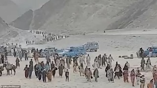 פליטים בורחים מאפגניסטן