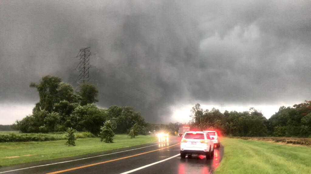  monster tornados moving through New Jersey 