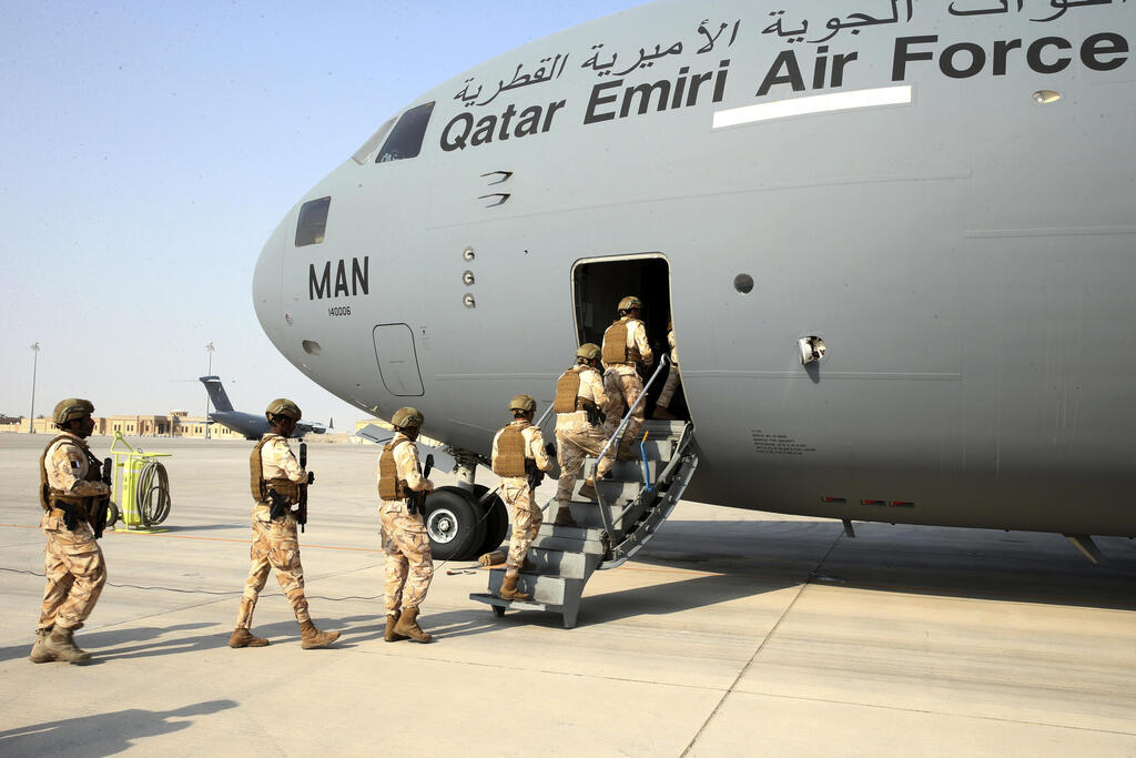 מטוס של חיל האוויר של קטאר ב מבצע החילוץ מ קאבול אפגניסטן 18 באוגוסט