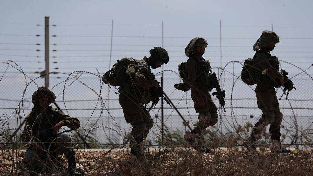 חיילים ישראלים מתאספים סמוך לג'נין בחיפושים אחרי האסירים