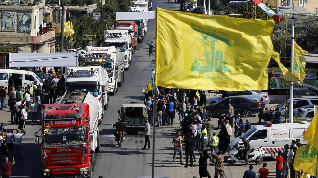 תומכי חיזבאללה חוגגים דלק הגיע מ איראן ל לבנון