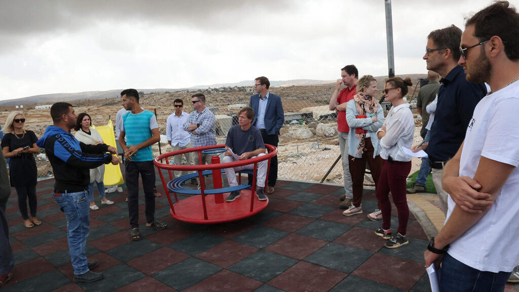 איזור העימות בין היהודים לפלסטינים על גן שעשועים 