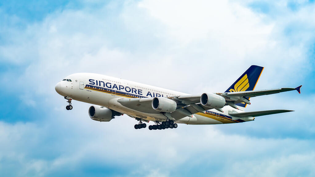 מטוס איירבוס A380 של חברת סינגפור איירליינס