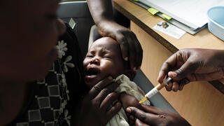 אושר חיסון נגד מלריה מופצת על ידי יתושות אנופלס