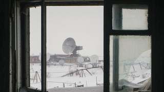 תחנת לווין שנבנתה ב-1967 ובאמצעותה תושבי נורילסק צפו בשידורי הטלוויזיה הסובייטית. 