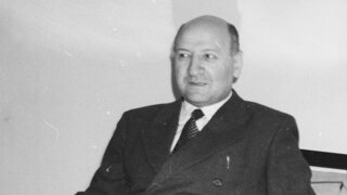 משמאל: שר האוצר לשעבר אליעזר קפלן