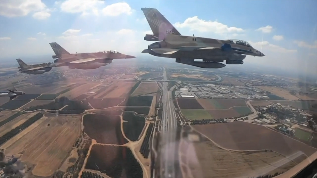 מעבר טייסת 105 מטוס F-16 F 16