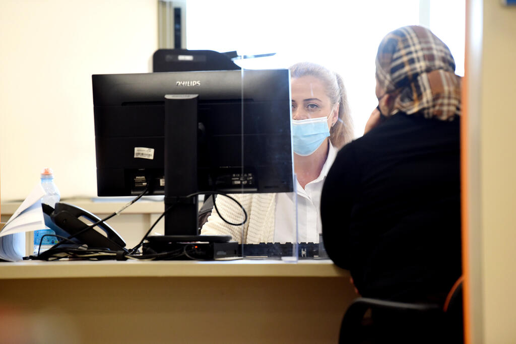 Служба трудоустройства (Фото: Коби Куанкес) לשכת התעסוקה בחולון