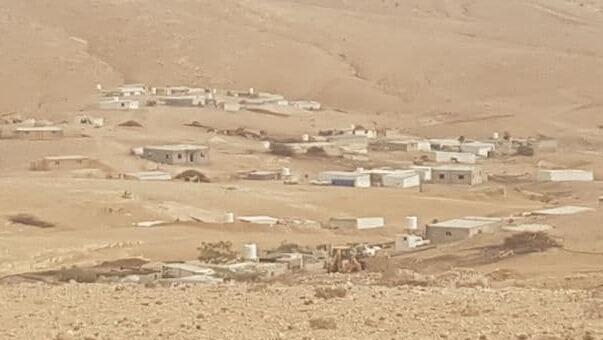 אישור של הכפר הפלסטיני דקייקה בשטח C בהר חברון