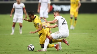 מתן חוזז עם הכדור