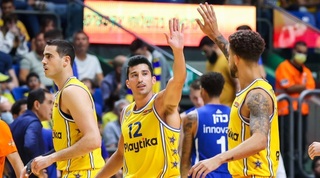 סקוטי ווילבקין וג'ון דיברתולומאו מרוצים