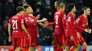 שחקני ליברפול חוגגים