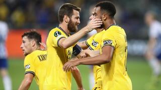 ברנדלי קוואס חוגג עם שרן ייני