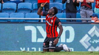 וויליאם אגאדה חוגג