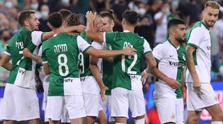 שחקני מכבי חיפה חוגגים