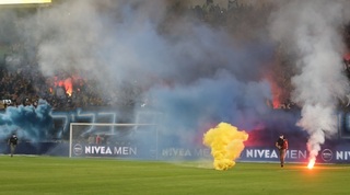 האבוקות בדרבי בבלומפילד