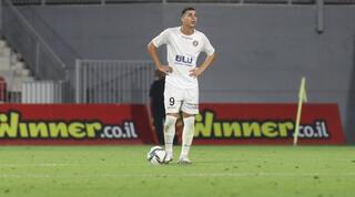 סתיו נחמני מאוכזב