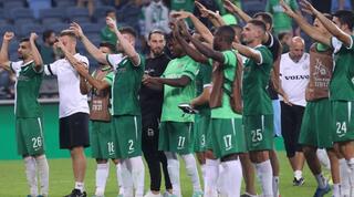 שחקני מכבי חיפה חוגגים