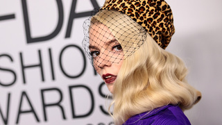 אניה טיילור ג'וי בטקס פרסי ה-CFDA