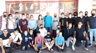 חברי המשלחת היהודית-ערבית היום בנתב״ג